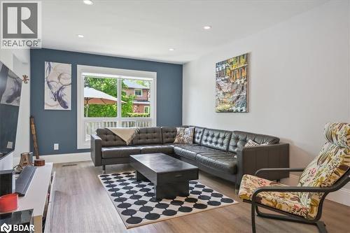 284 RIMMINGTON Drive  Oakville, ON L6H 3N5