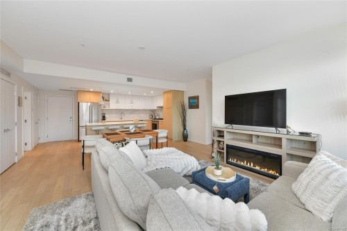 302-5118 Cordova Bay Rd, Saanich, BC - Indoor Photo Showing Living Room With Fireplace