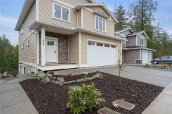 1037 Rozzano Pl  Ladysmith, BC V9G 1P8