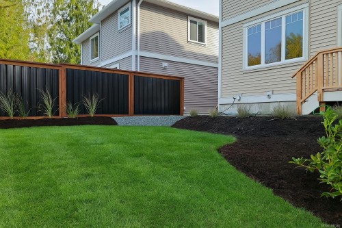 1037 Rozzano Pl, Ladysmith, BC 