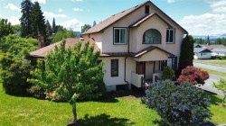 3084 11th Ave  Port Alberni, BC V9Y 2R2