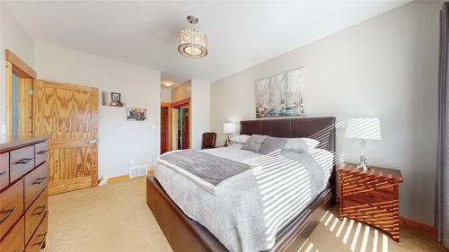 230 Boulder Creek, Cranbrook, BC - Indoor Photo Showing Bedroom