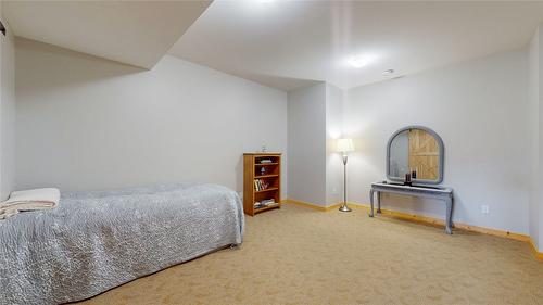 230 Boulder Creek, Cranbrook, BC - Indoor Photo Showing Bedroom