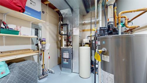 230 Boulder Creek, Cranbrook, BC - Indoor Photo Showing Basement