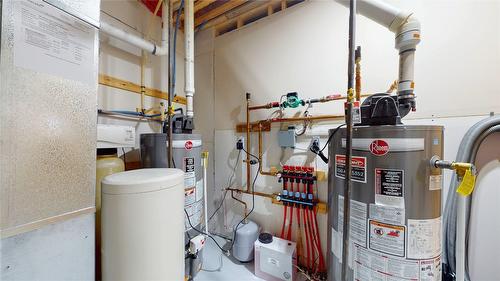 230 Boulder Creek, Cranbrook, BC - Indoor Photo Showing Basement