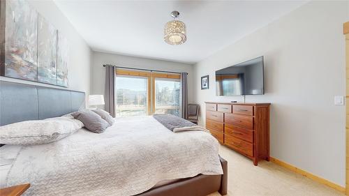 230 Boulder Creek, Cranbrook, BC - Indoor Photo Showing Bedroom