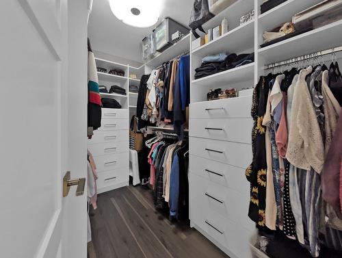 3866 Cimarron Drive, Kelowna, BC - Indoor With Storage