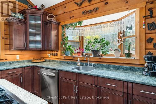 121 Poor Mans Road, Parry Sound Remote Area (Lount), ON - Indoor Photo Showing Kitchen