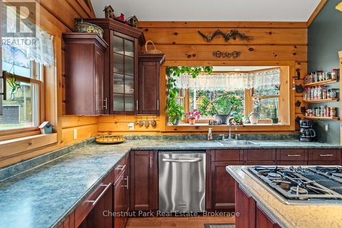 121 Poor Mans Road, Parry Sound Remote Area (Lount), ON - Indoor Photo Showing Kitchen