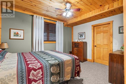 121 Poor Mans Road, Parry Sound Remote Area (Lount), ON - Indoor Photo Showing Bedroom