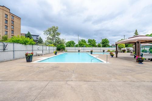Piscine - 102-500 Rue St-Francois, Brossard, QC - Outdoor With In Ground Pool