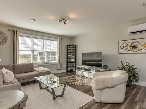 39 Ridge Avenue, Stewiacke, NS 