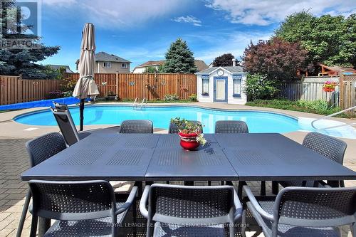 135 Mainprize Crescent, East Gwillimbury, ON - Outdoor With In Ground Pool With Deck Patio Veranda With Backyard