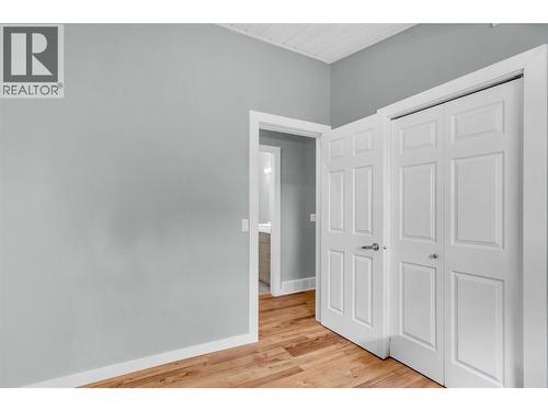 1415 Highland Drive S, Kelowna, BC - Indoor Photo Showing Other Room