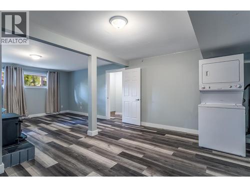 1415 Highland Drive S, Kelowna, BC - Indoor