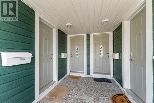 368 Crownridge Drive, Ottawa, ON - Outdoor With Exterior