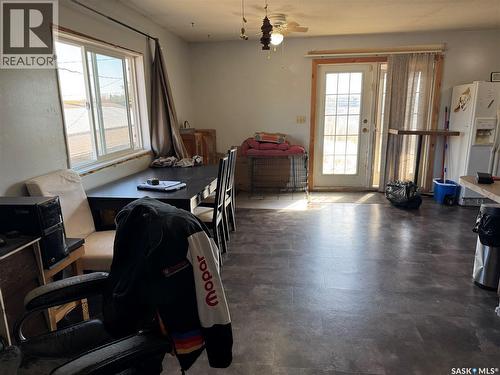 1215 Athabasca Street W, Moose Jaw, SK - Indoor