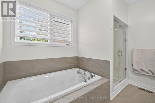26 Waterton Way, Bradford West Gwillimbury, ON - Indoor Photo Showing Bathroom