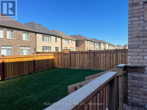 72 Kentledge Avenue, East Gwillimbury, ON - Outdoor