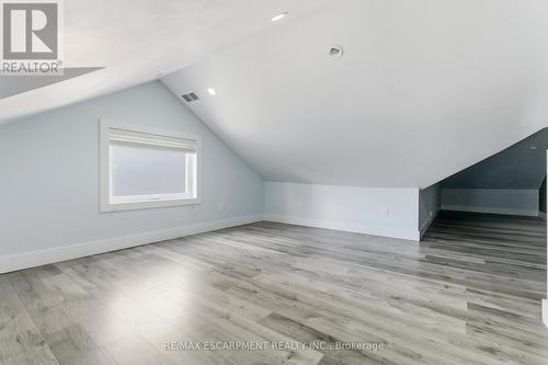 199 Jackson Street E, Hamilton, ON - Indoor Photo Showing Other Room