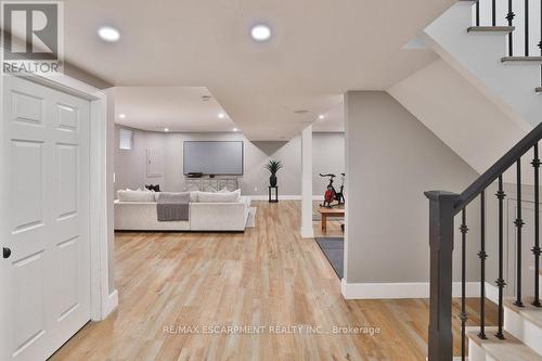 43 Mississauga Road S, Mississauga, ON - Indoor Photo Showing Other Room