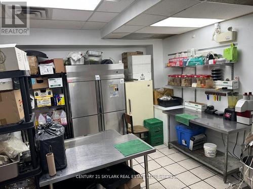 2 - 92 Simcoe Street N, Oshawa, ON 