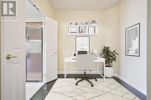 804 - 40 Old Mill Road, Oakville, ON - Indoor