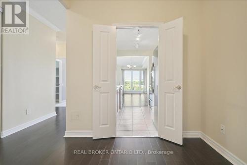 804 - 40 Old Mill Road, Oakville, ON - Indoor Photo Showing Other Room