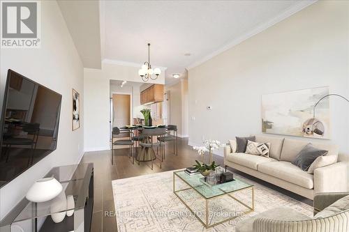 804 - 40 Old Mill Road, Oakville, ON - Indoor Photo Showing Living Room