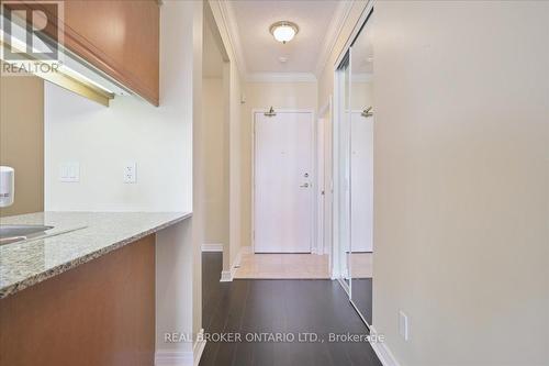 804 - 40 Old Mill Road, Oakville, ON - Indoor
