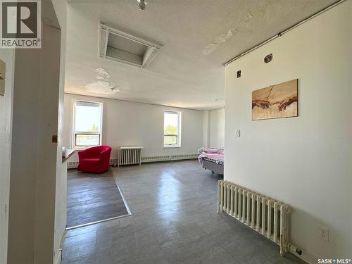 101 B Avenue E, Wynyard, SK 