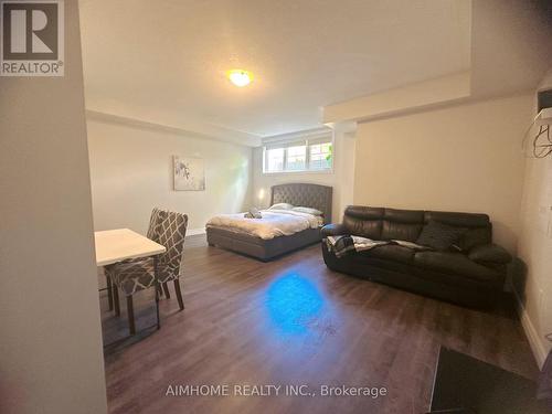21 Lower - 181 Parktree Drive, Vaughan, ON - Indoor Photo Showing Living Room