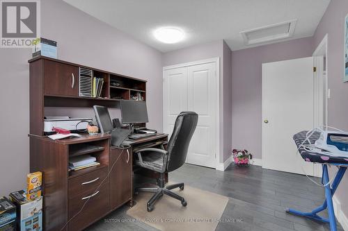 59 Golfview Crescent, London South (South Q), ON - Indoor Photo Showing Office