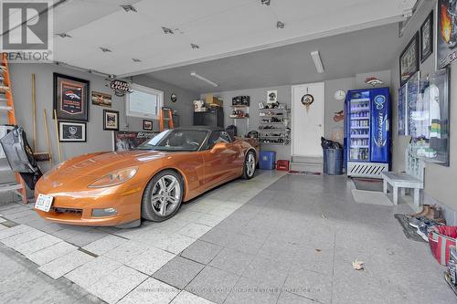 59 Golfview Crescent, London South (South Q), ON - Indoor Photo Showing Garage