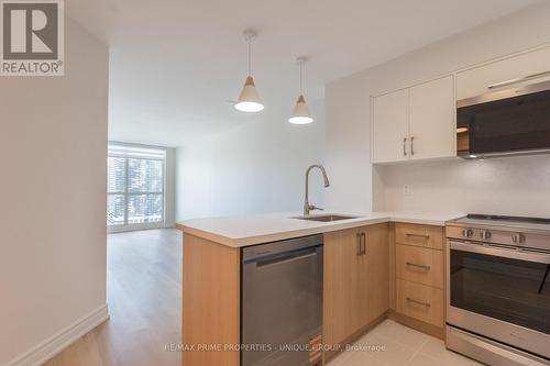 2706 - 18 Yonge Street, Toronto, ON - Indoor Photo Showing Kitchen