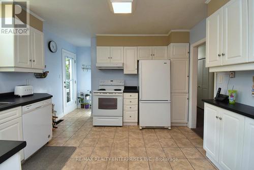 992 Baldwin Road, Mississauga, ON - Indoor Photo Showing Kitchen