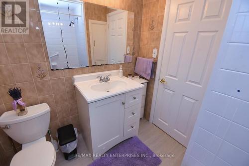 992 Baldwin Road, Mississauga, ON - Indoor Photo Showing Bathroom