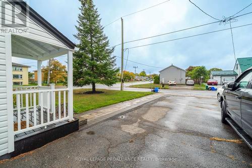 1 Kerr Crescent, Quinte West (Trenton Ward), ON - Outdoor