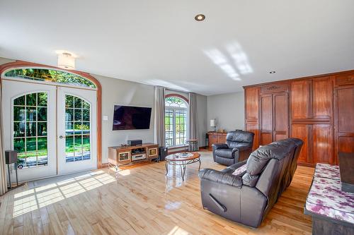Salon - 12 Rue Genest, Saint-Jean-Sur-Richelieu, QC - Indoor Photo Showing Other Room