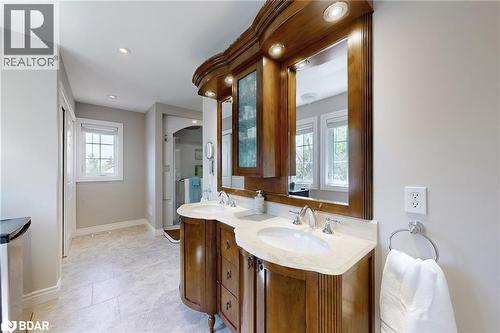 4905 First Line, Erin, ON - Indoor Photo Showing Bedroom