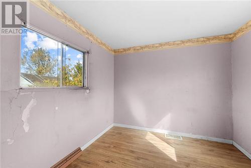 381 Leslie Street, Sudbury, ON - Indoor Photo Showing Other Room