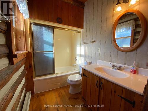 25C Forbes Road, Tweed (Elzevir (Twp)), ON - Indoor Photo Showing Bathroom