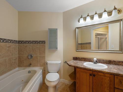 207 114 Regency Park Drive, Halifax, NS 