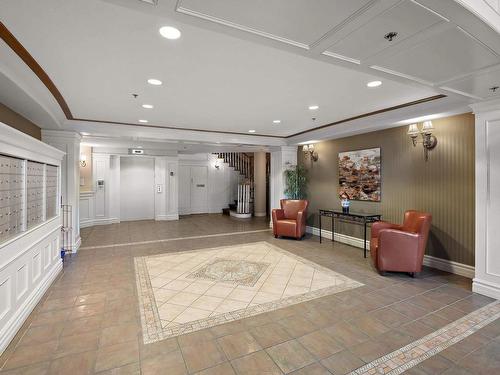 207 114 Regency Park Drive, Halifax, NS 