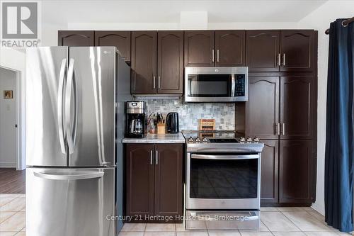125 Gretel Place, Welland (N. Welland), ON - Indoor Photo Showing Kitchen With Stainless Steel Kitchen