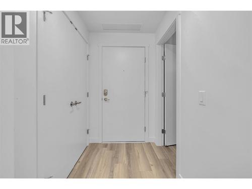 Foyer- Photos are of a similar home; some features may vary - 1057 Frost Road Unit# 118, Kelowna, BC - Indoor Photo Showing Other Room