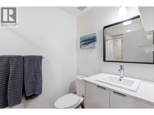 615 Rutland Road N Unit# 309, Kelowna, BC - Indoor Photo Showing Bathroom