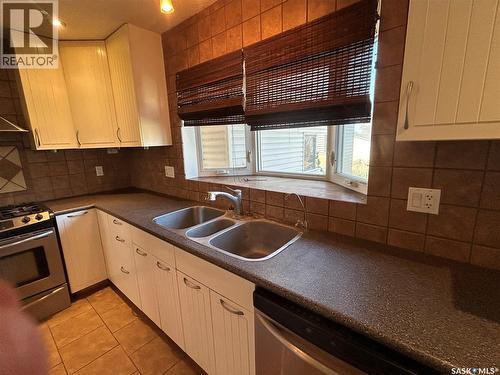 South Benson Acreage, Benson Rm No. 35, SK - Indoor Photo Showing Kitchen With Double Sink