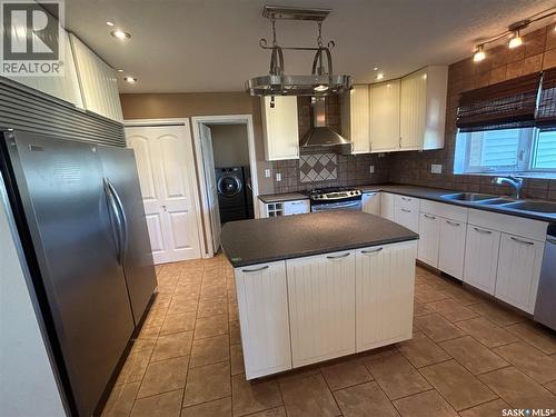 South Benson Acreage, Benson Rm No. 35, SK - Indoor Photo Showing Kitchen With Double Sink