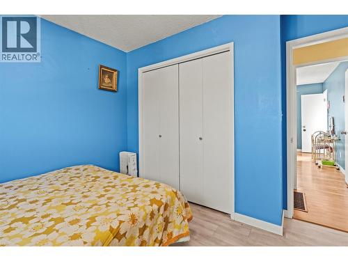 3804 22 Avenue, Vernon, BC - Indoor Photo Showing Bedroom